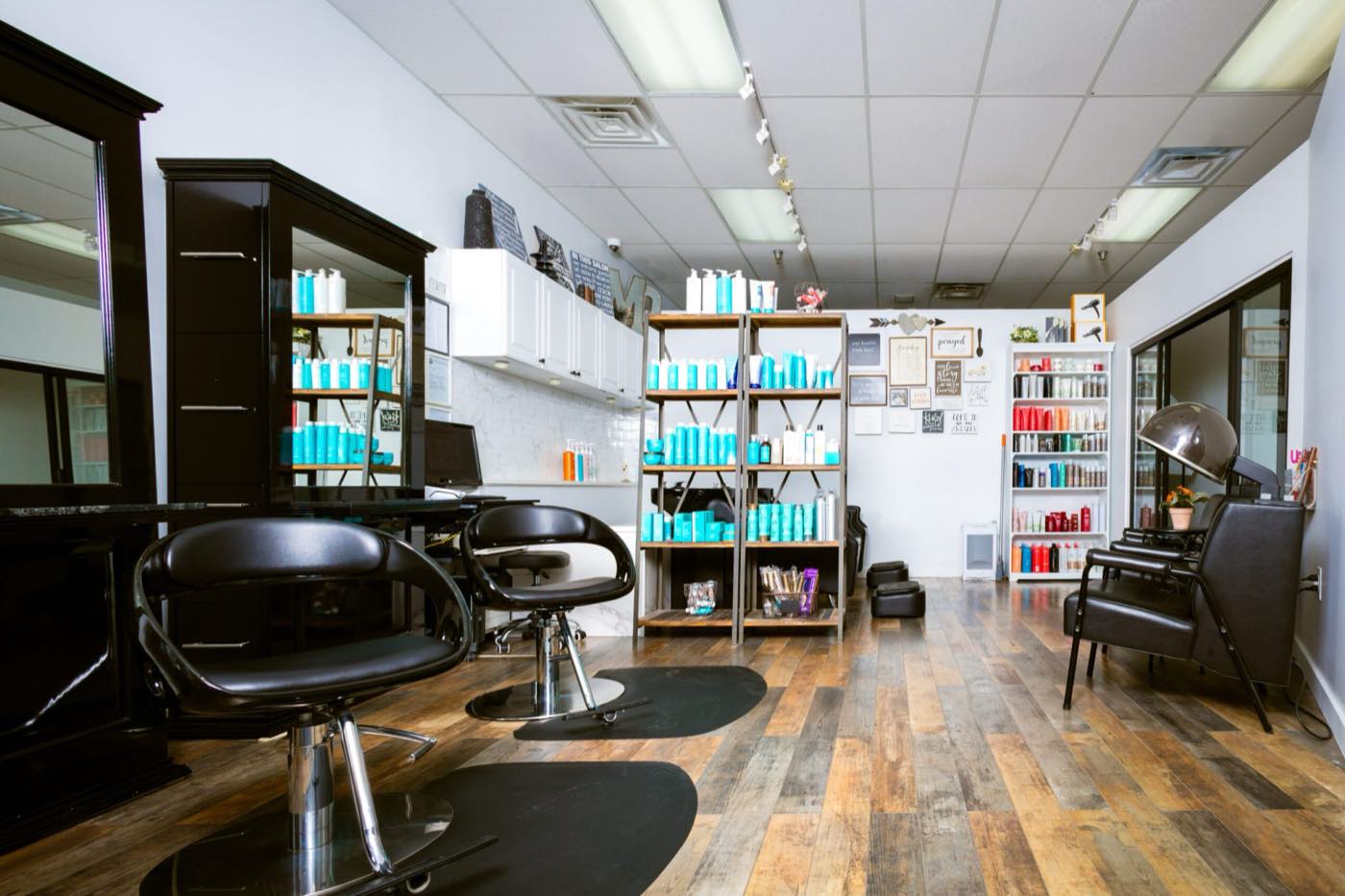 Hair styling by Mimi's Hair Salon